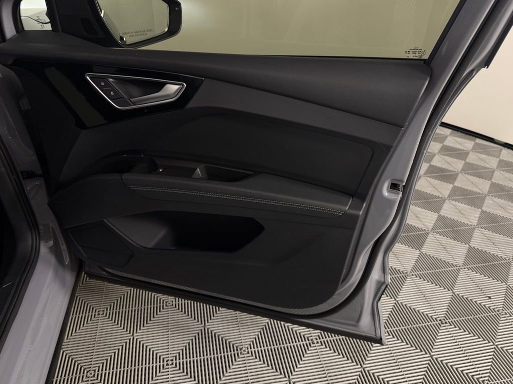 Used 2024 Audi Q4 e-tron Premium Plus w/ Premium Plus image 35