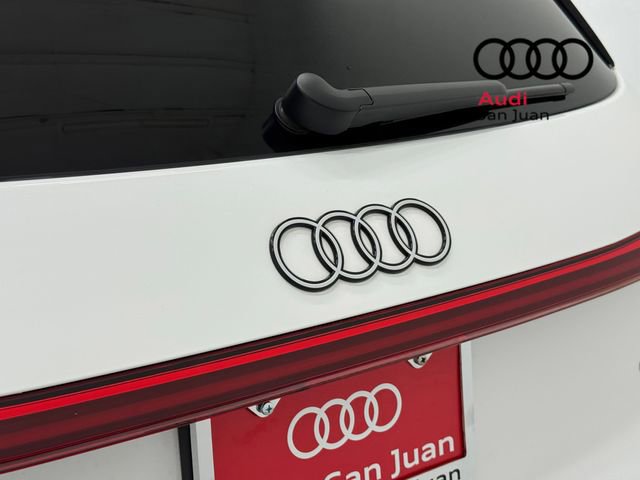 Used 2025 Audi Q5 Premium w/ Convenience Package image 9
