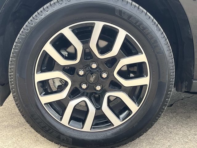 Used 2022 Ford Maverick Lariat w/ Lariat Luxury Package FWD image 8