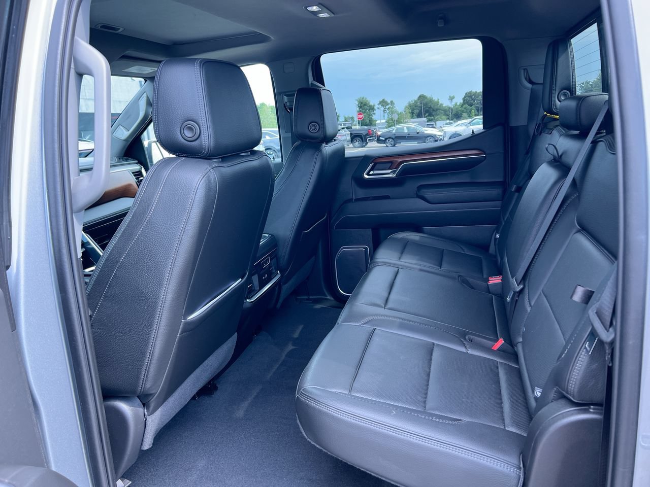 Used 2023 GMC Sierra 1500 Denali w/ Denali Reserve Package AWD/4WD image 23