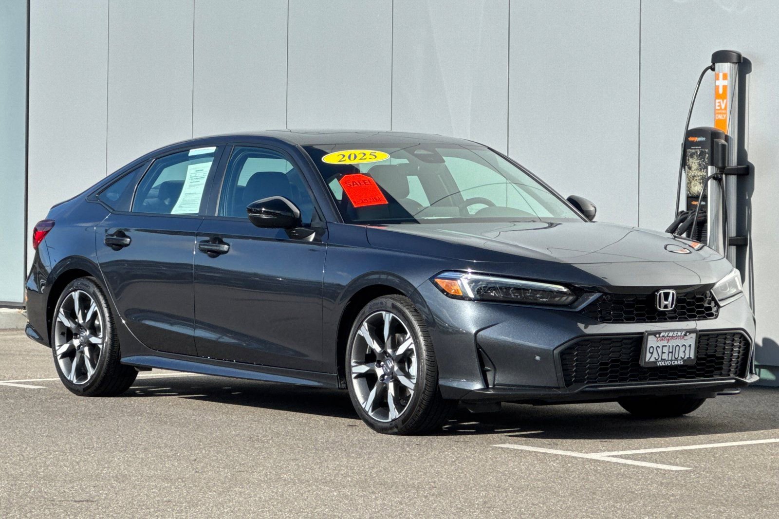Used 2025 Honda Civic Sport image 7