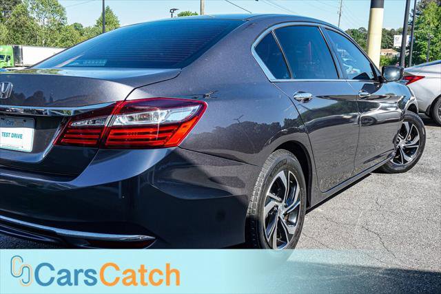 Used 2017 Honda Accord LX image 7