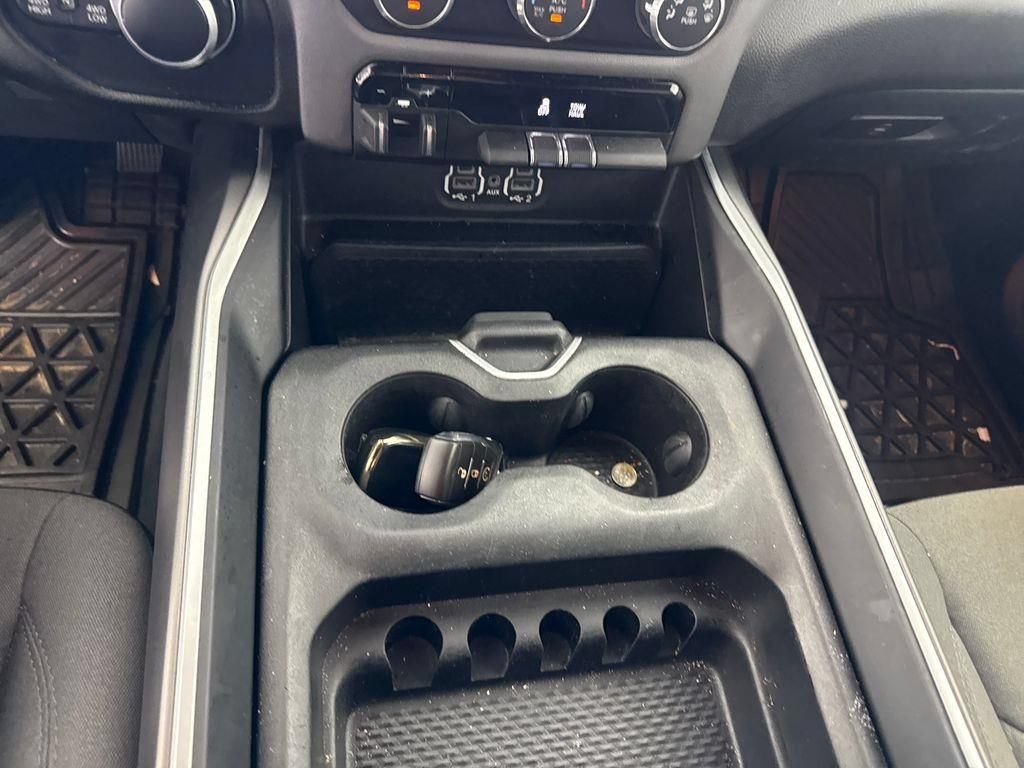 Used 2022 RAM 1500 Big Horn AWD/4WD image 34
