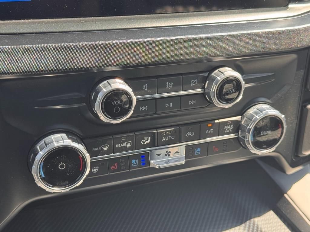 Used 2023 Ford F250 Limited w/ FX4 Off-Road Package image 35