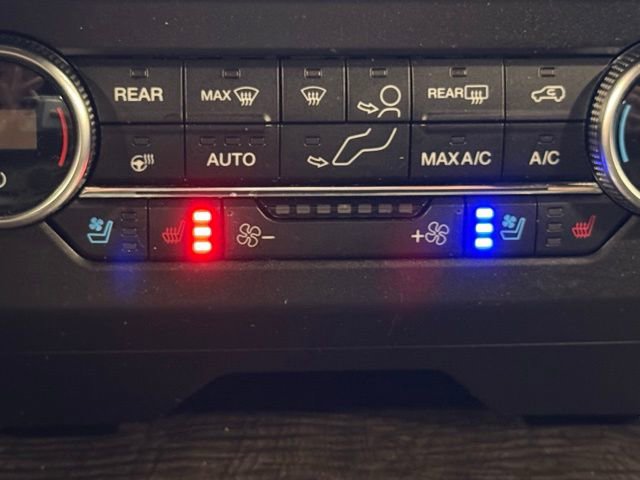 Used 2018 Ford Expedition Max Limited RWD image 30