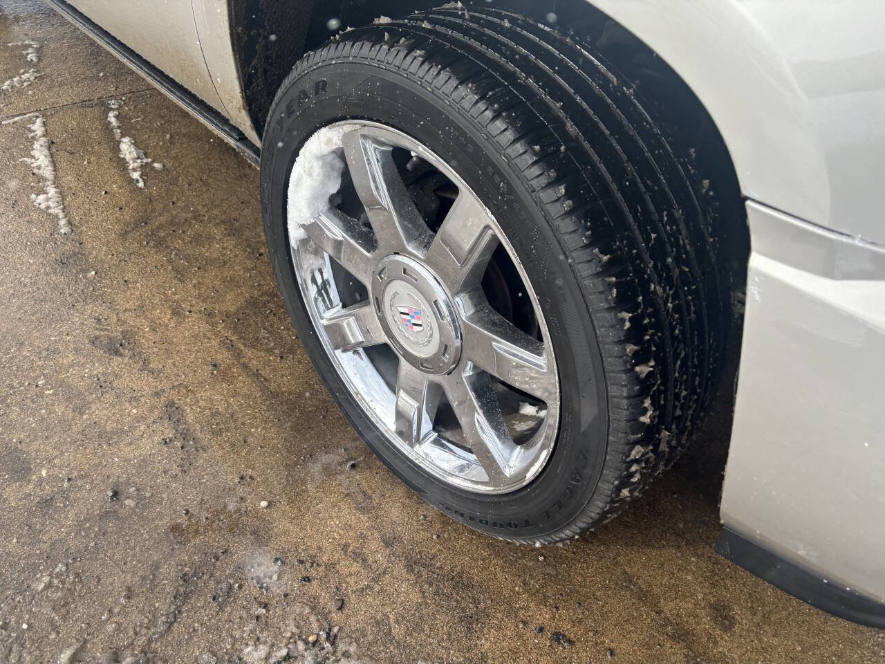 Used 2009 Cadillac Escalade Base 4dr Hybrid SUV image 25