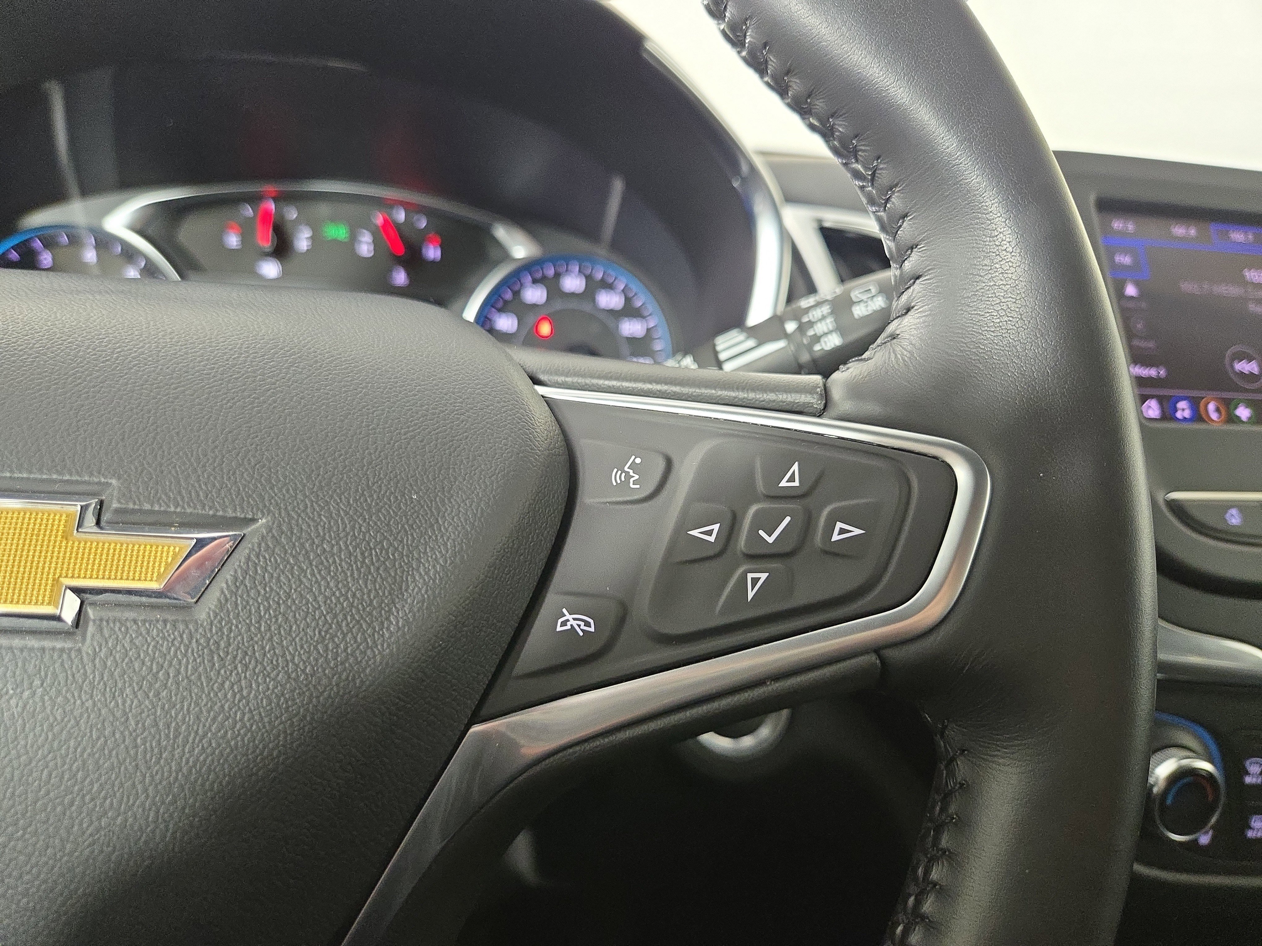 Used 2022 Chevrolet Equinox LT image 16