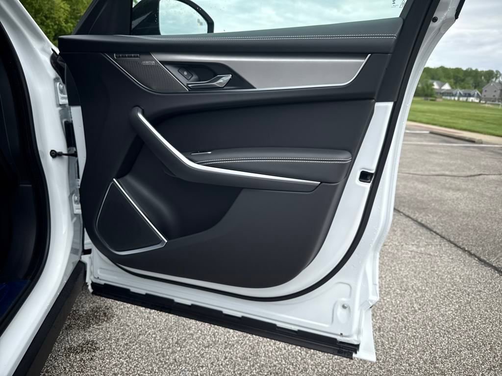 New 2026 Jaguar F-PACE R-Dynamic S image 15