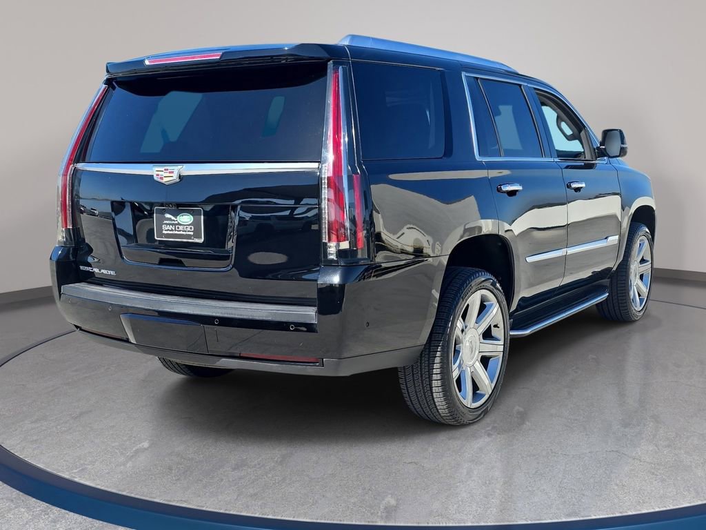 Used 2018 Cadillac Escalade Luxury image 6