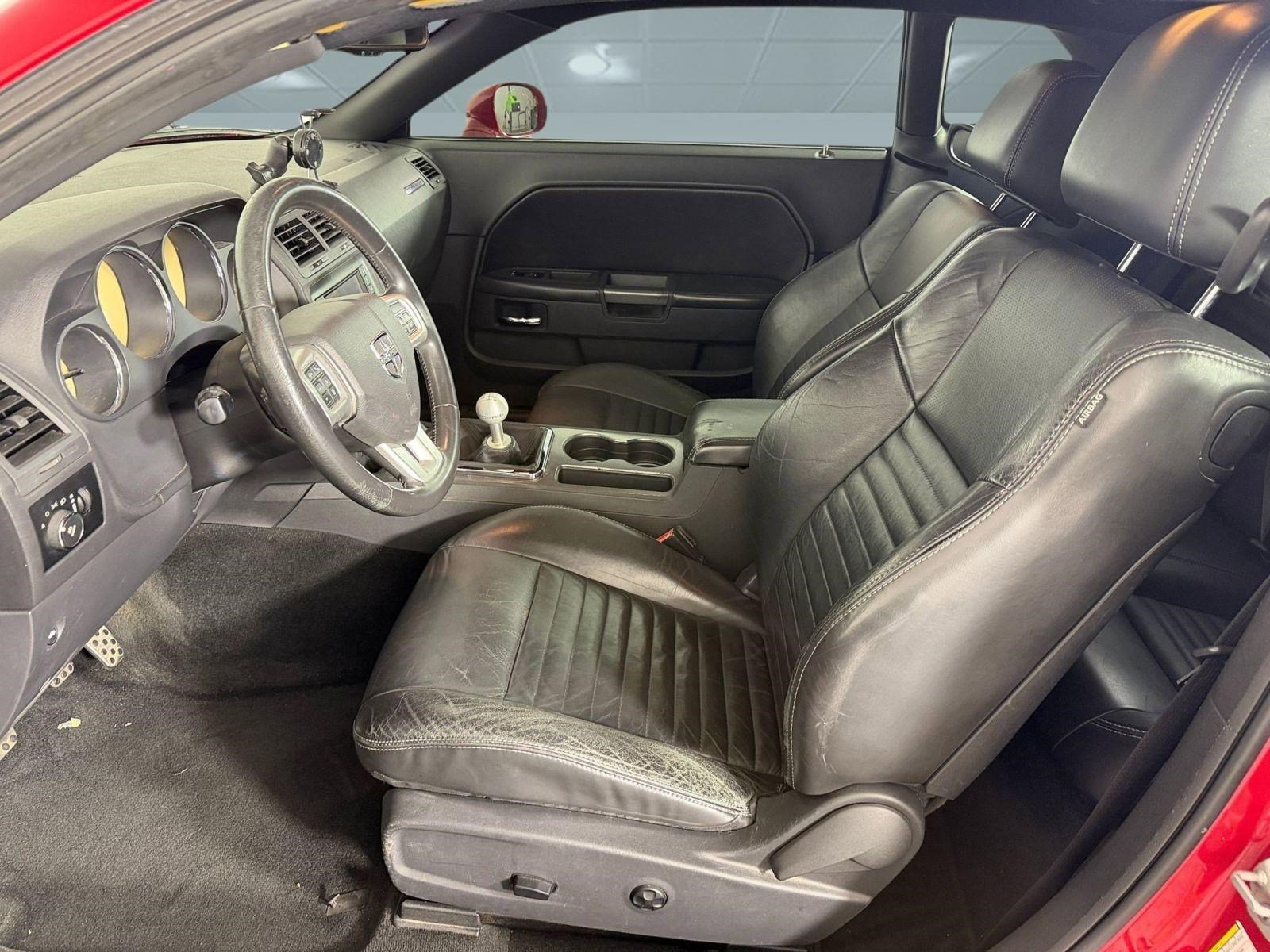 Used 2013 Dodge Challenger R/T RWD image 5