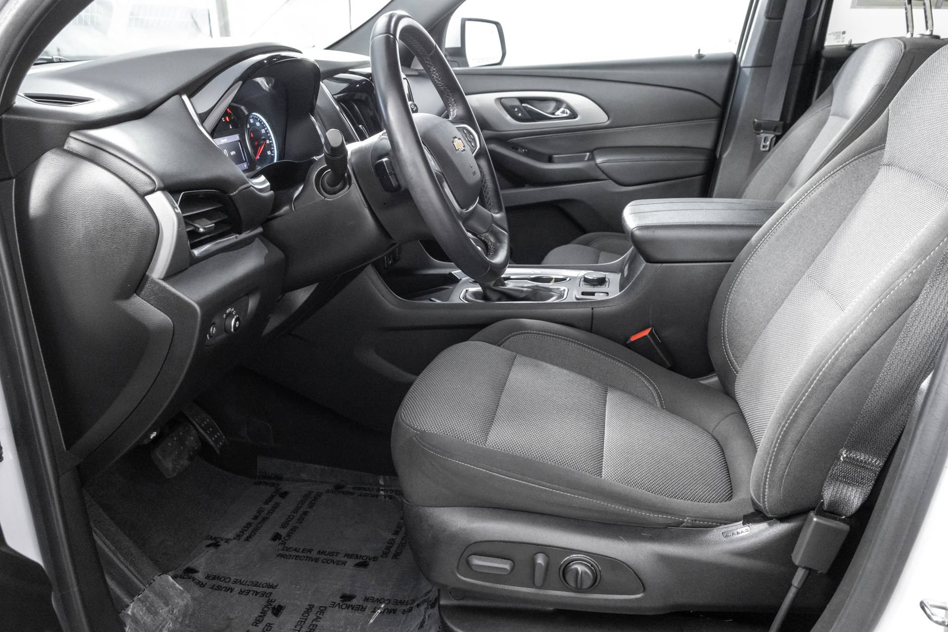 Used 2023 Chevrolet Traverse LT AWD/4WD image 7