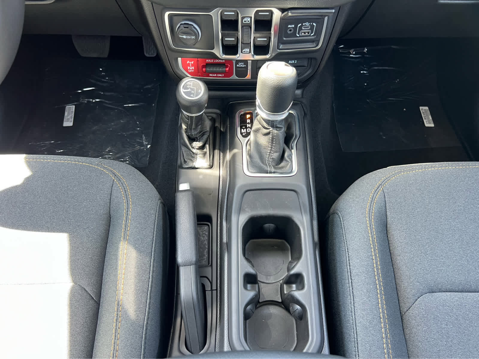 New 2025 Jeep Gladiator Sport image 21