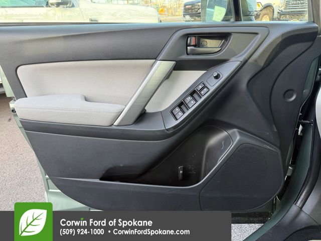 Used 2015 Subaru Forester 2.5i Premium w/ All-Weather Package image 17