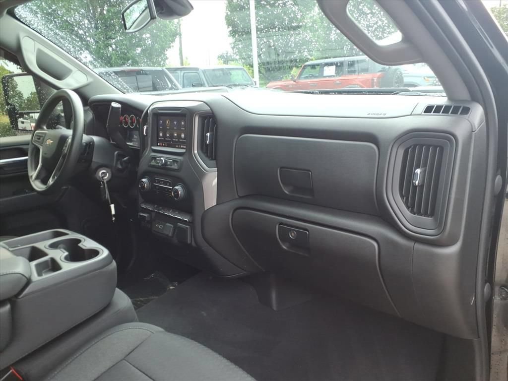 Used 2023 Chevrolet Silverado 2500 Custom w/ Custom Value Package AWD/4WD image 16