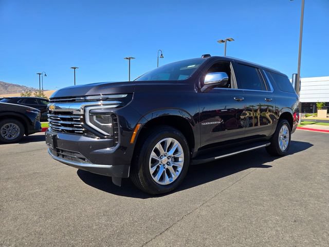 Used 2025 Chevrolet Suburban Premier AWD/4WD image 2