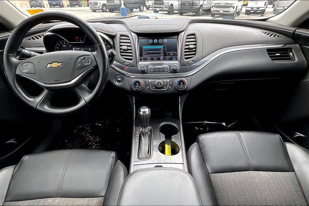 Used 2018 Chevrolet Impala LT FWD image 5
