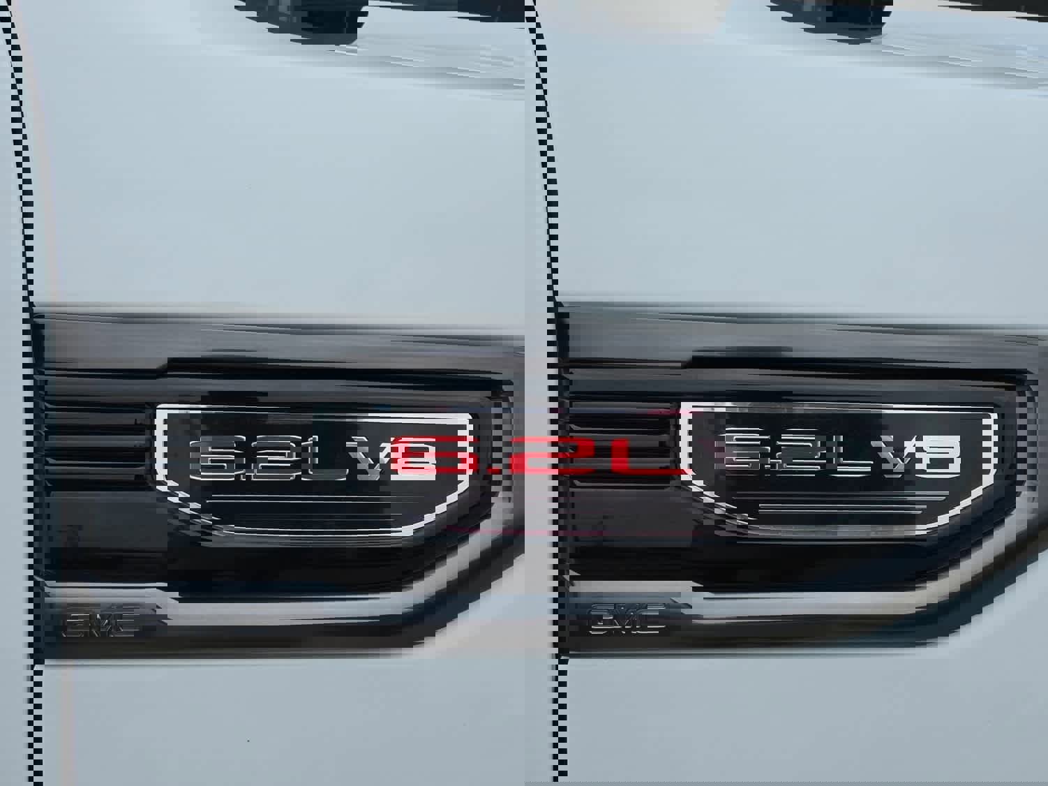 Used 2020 GMC Sierra 1500 AT4 w/ AT4 Premium Package image 3