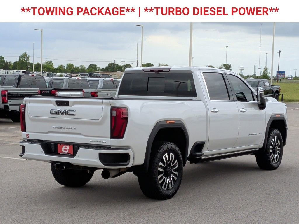 Used 2024 GMC Sierra 2500 Denali Ultimate image 9