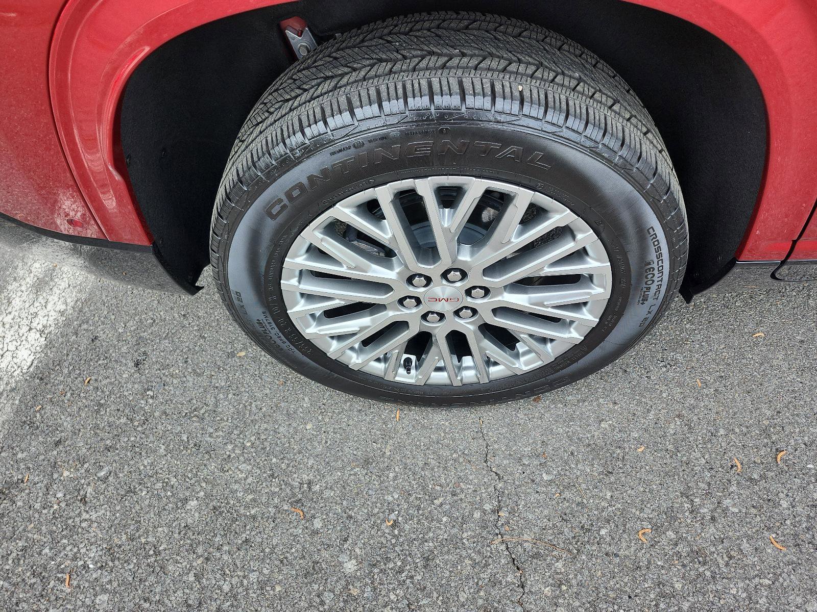 Used 2024 GMC Acadia Denali w/ Super Cruise Package image 6