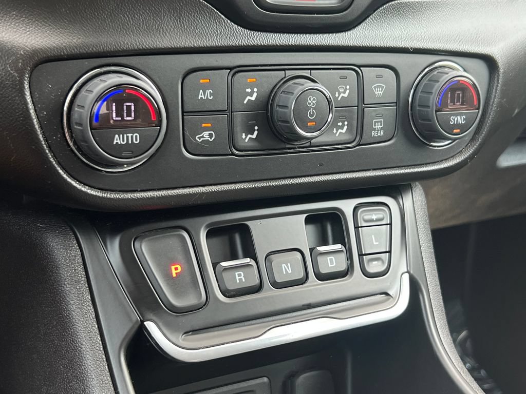 Used 2020 GMC Terrain Denali FWD image 29