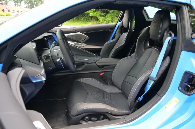 Used 2024 Chevrolet Corvette Z06 image 23