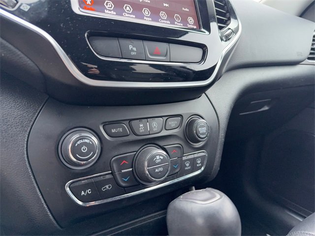 Used 2020 Jeep Cherokee Limited image 20