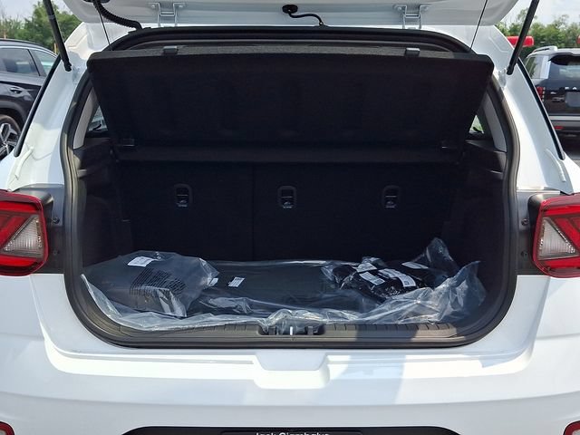 New 2026 Hyundai Venue SE FWD image 19