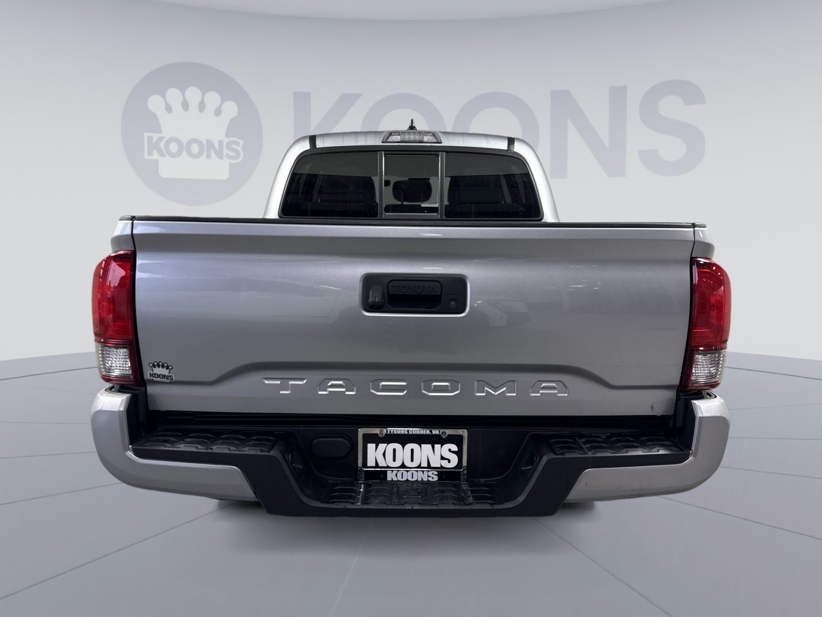 Used 2023 Toyota Tacoma SR w/ SR Convenience Package RWD image 5