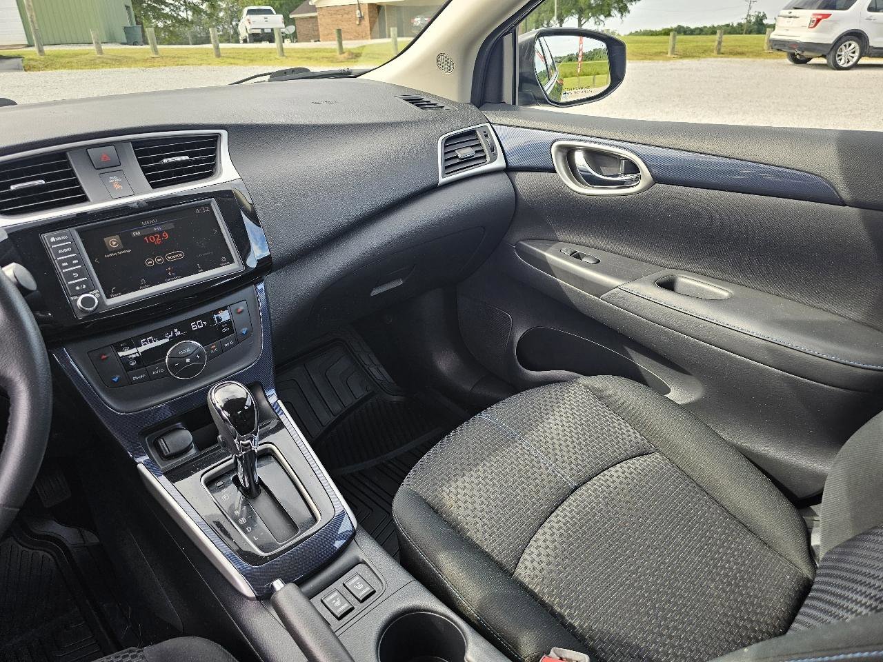 Used 2019 Nissan Sentra SR FWD image 40