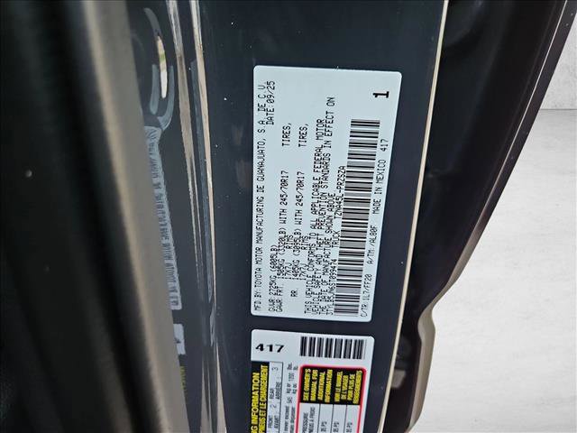 Used 2025 Toyota Tacoma SR5 AWD/4WD image 21