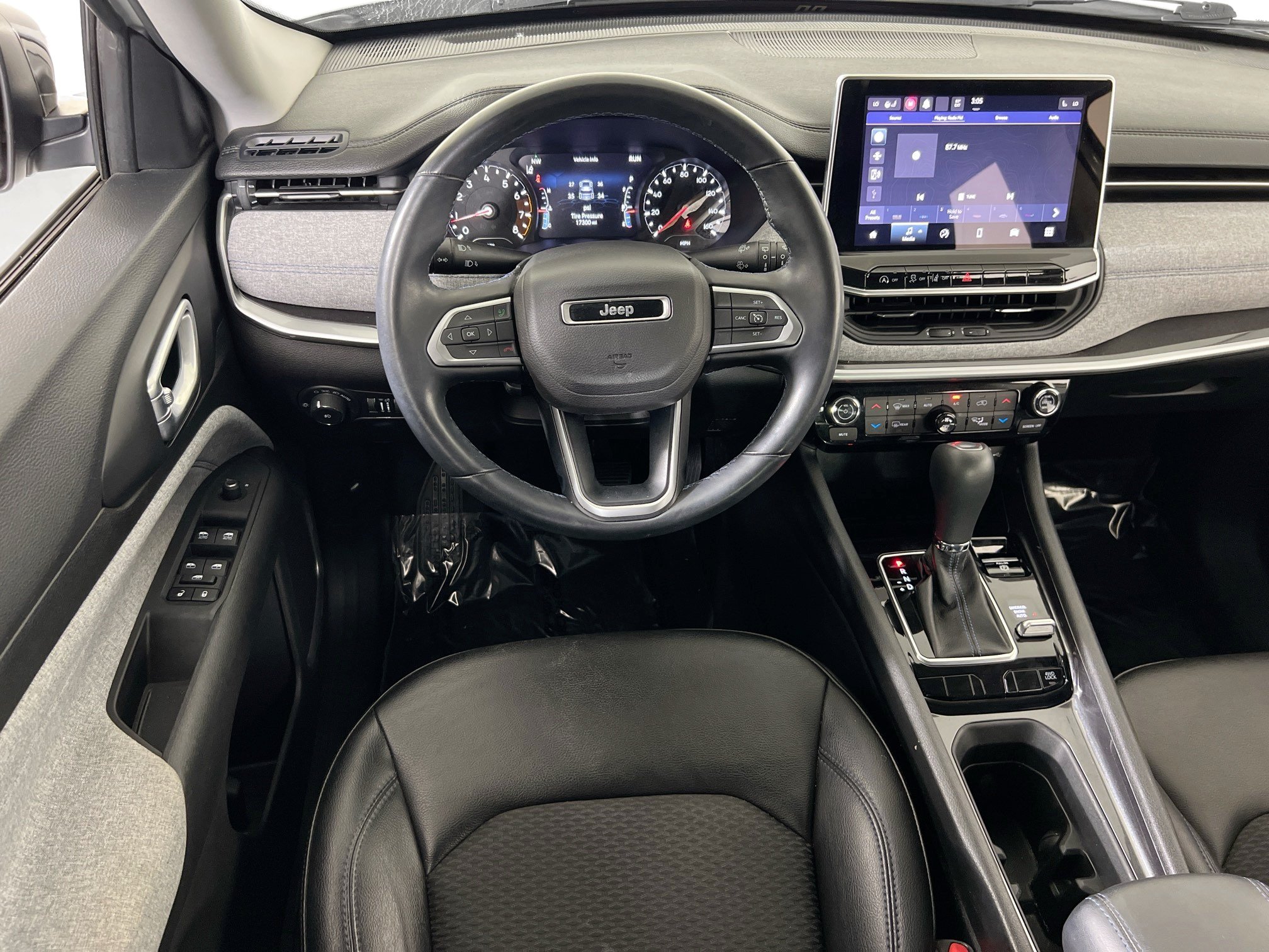 Used 2022 Jeep Compass Latitude w/ Convenience Group AWD/4WD image 20