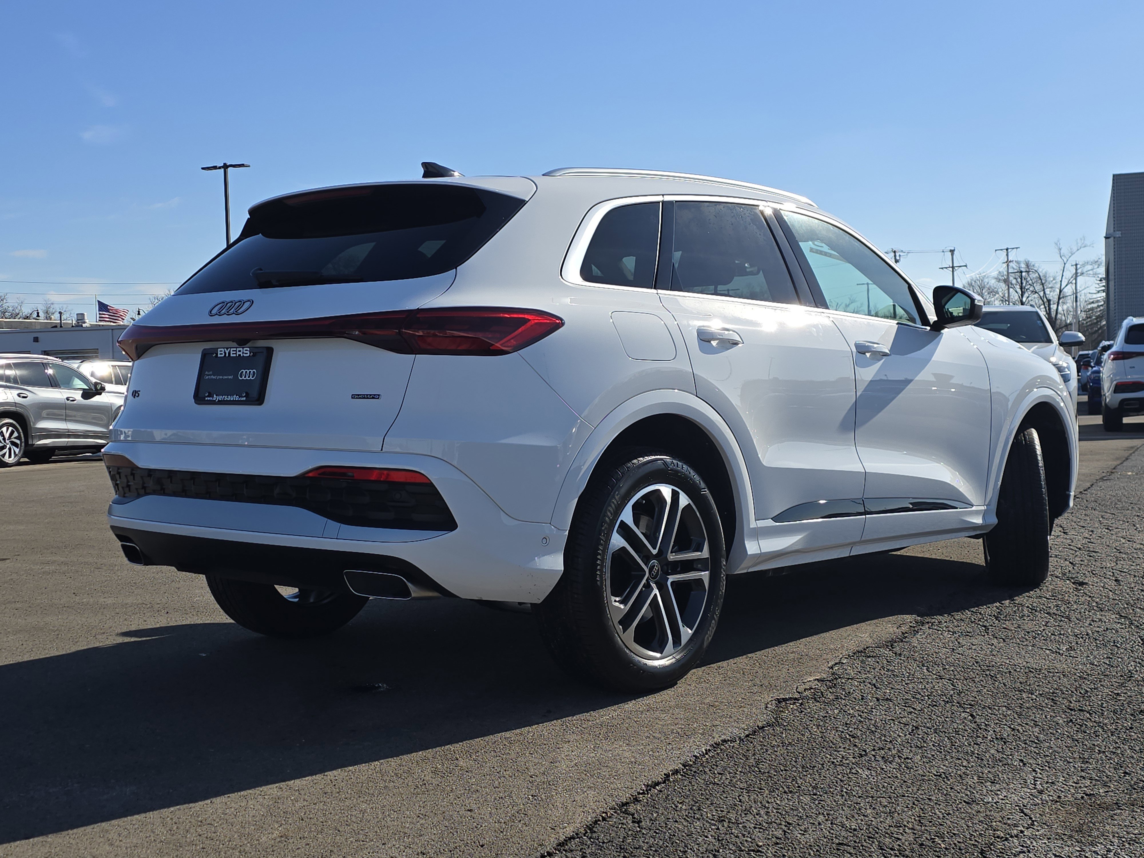 Certified 2025 Audi Q5 Premium w/ Convenience Package image 7