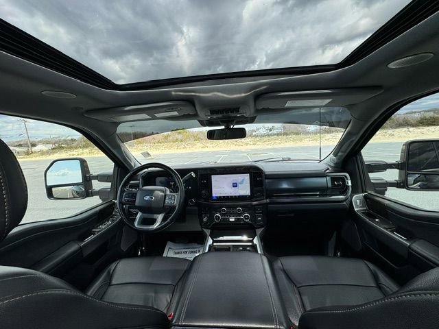 Used 2023 Ford F350 Lariat w/ Lariat Ultimate Package AWD/4WD image 11
