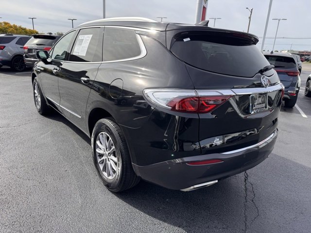 Used 2024 Buick Enclave Premium image 3