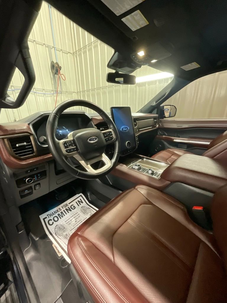 Used 2024 Ford Expedition Max Limited AWD/4WD image 9