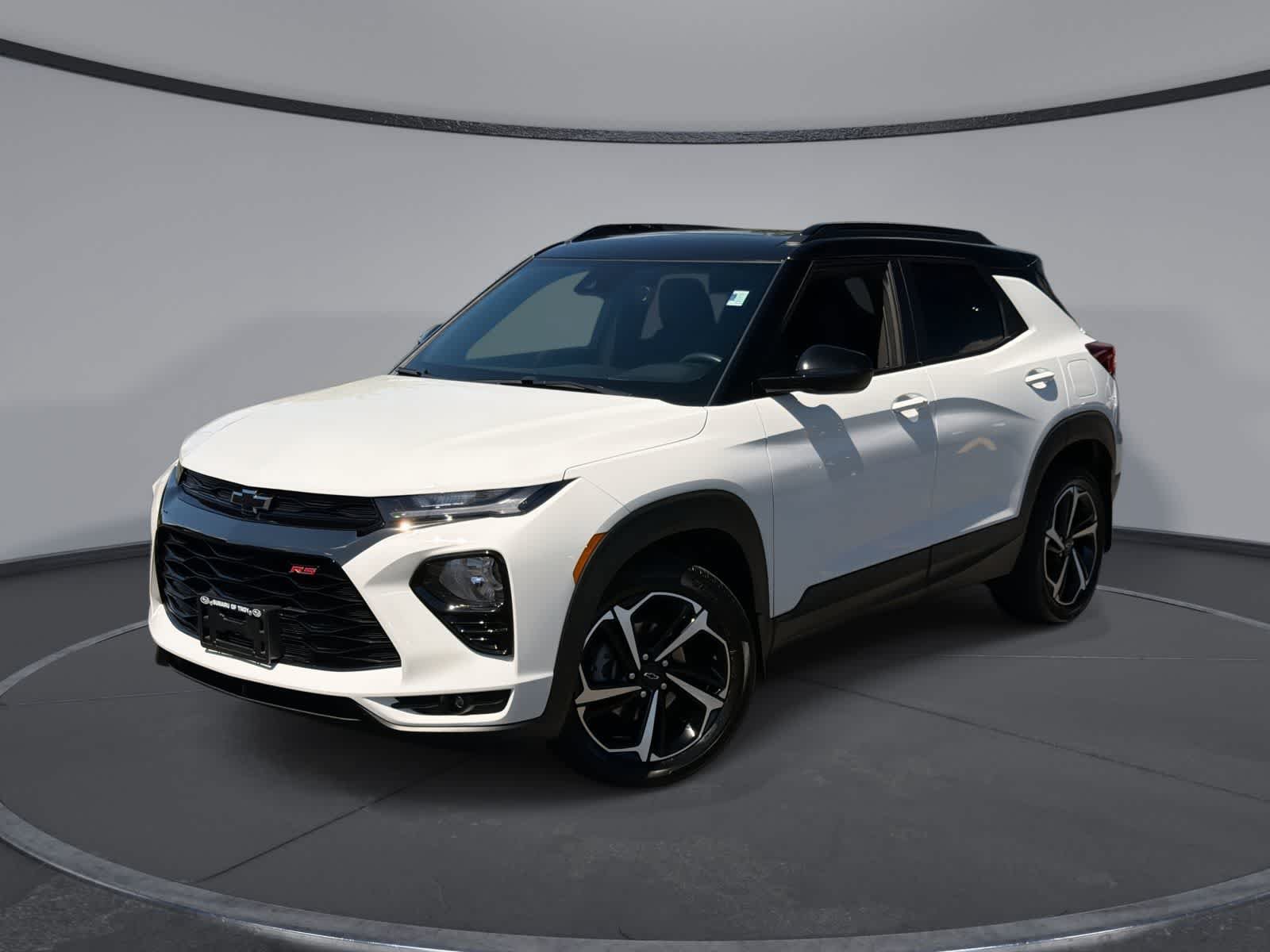 Used 2023 Chevrolet TrailBlazer RS w/ Sun and Liftgate Package AWD/4WD image 1