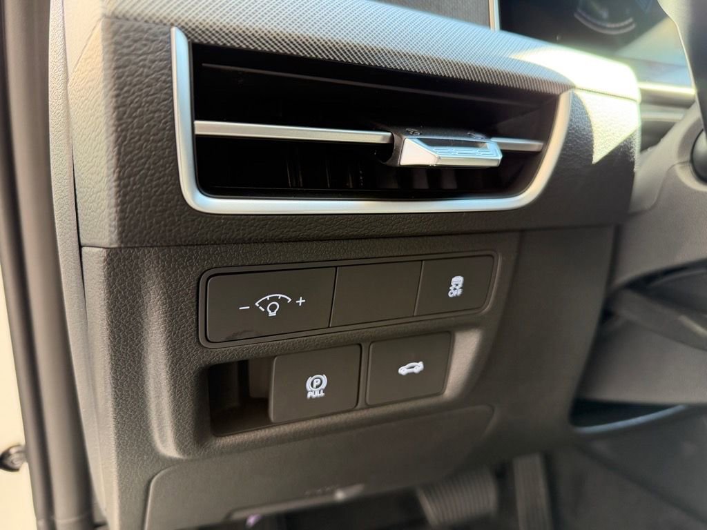 New 2026 Hyundai Sonata SEL FWD image 17