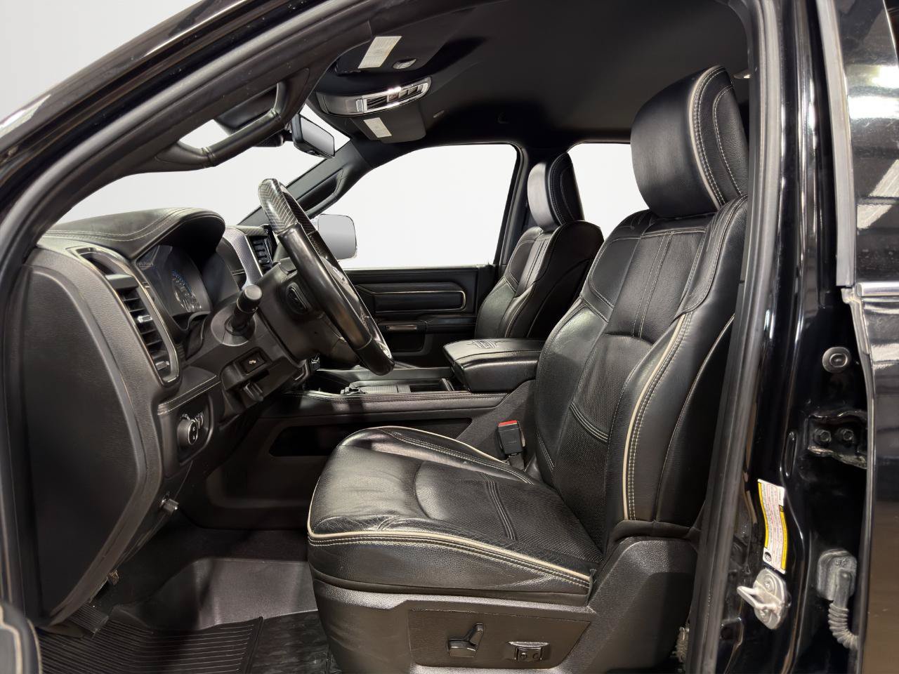 Used 2021 RAM 2500 Limited AWD/4WD image 13