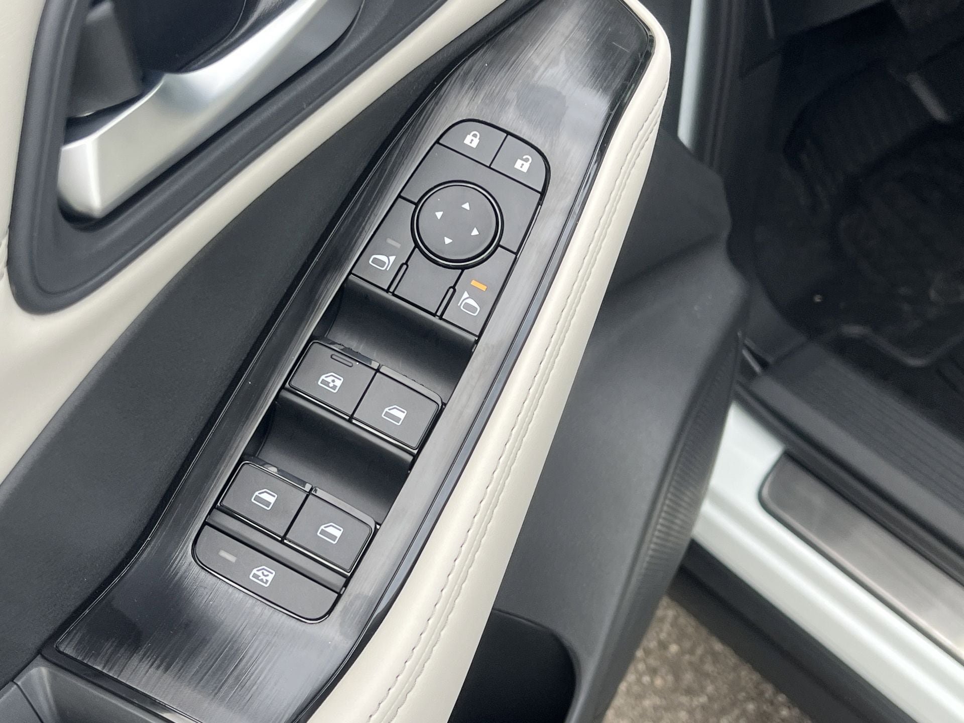 New 2026 Nissan Rogue Dark Armor FWD image 14