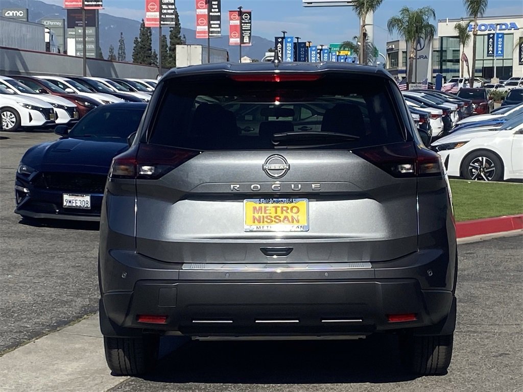 New 2026 Nissan Rogue SV image 3