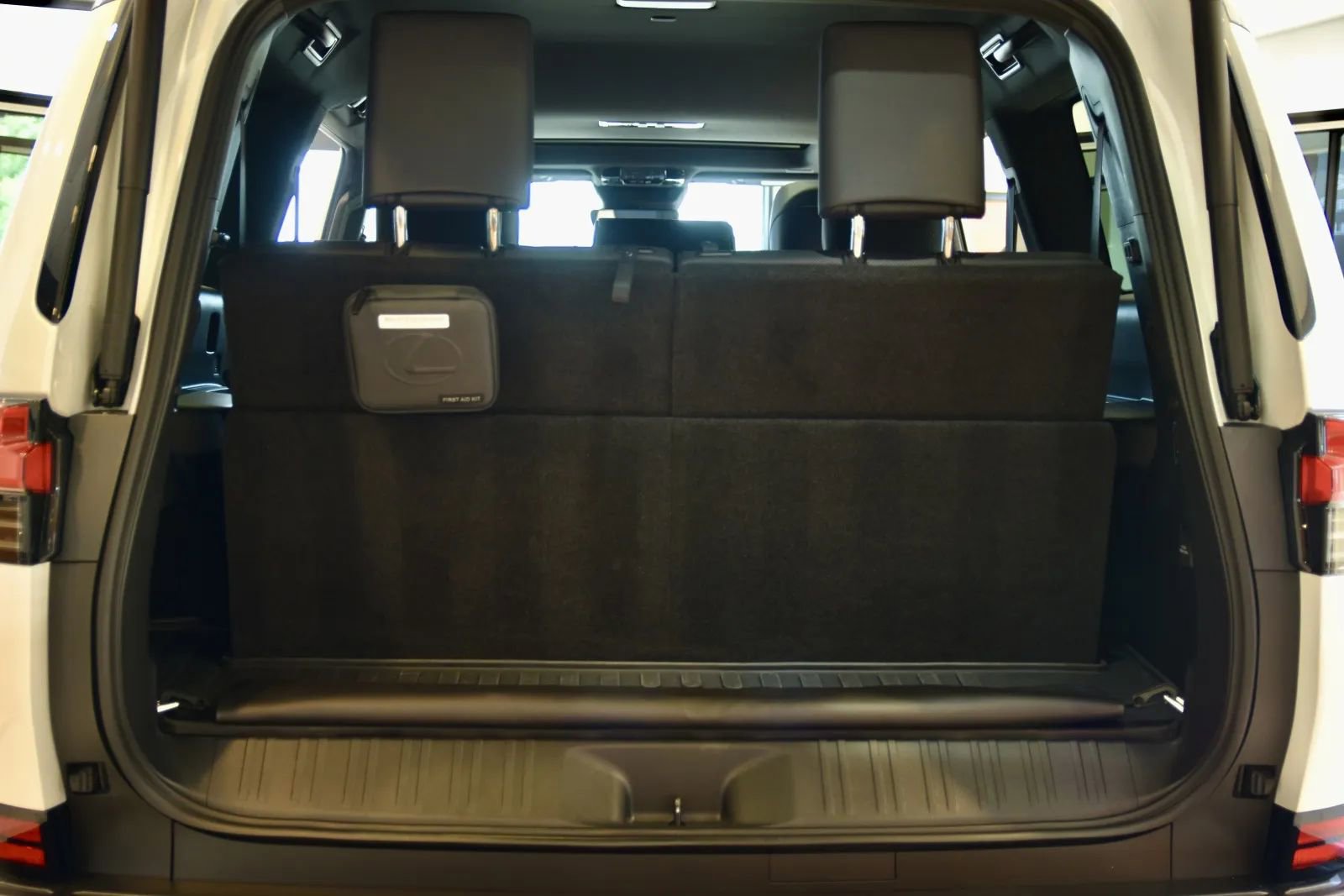 Used 2024 Lexus GX 550 w/ Accessory Package (Z1) image 25