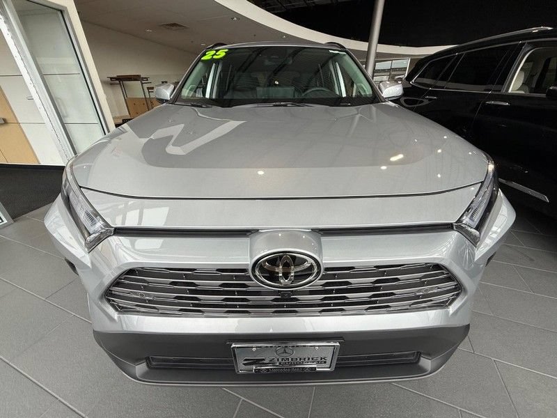 Used 2025 Toyota RAV4 Limited w/ Advanced Technology Package AWD/4WD image 8