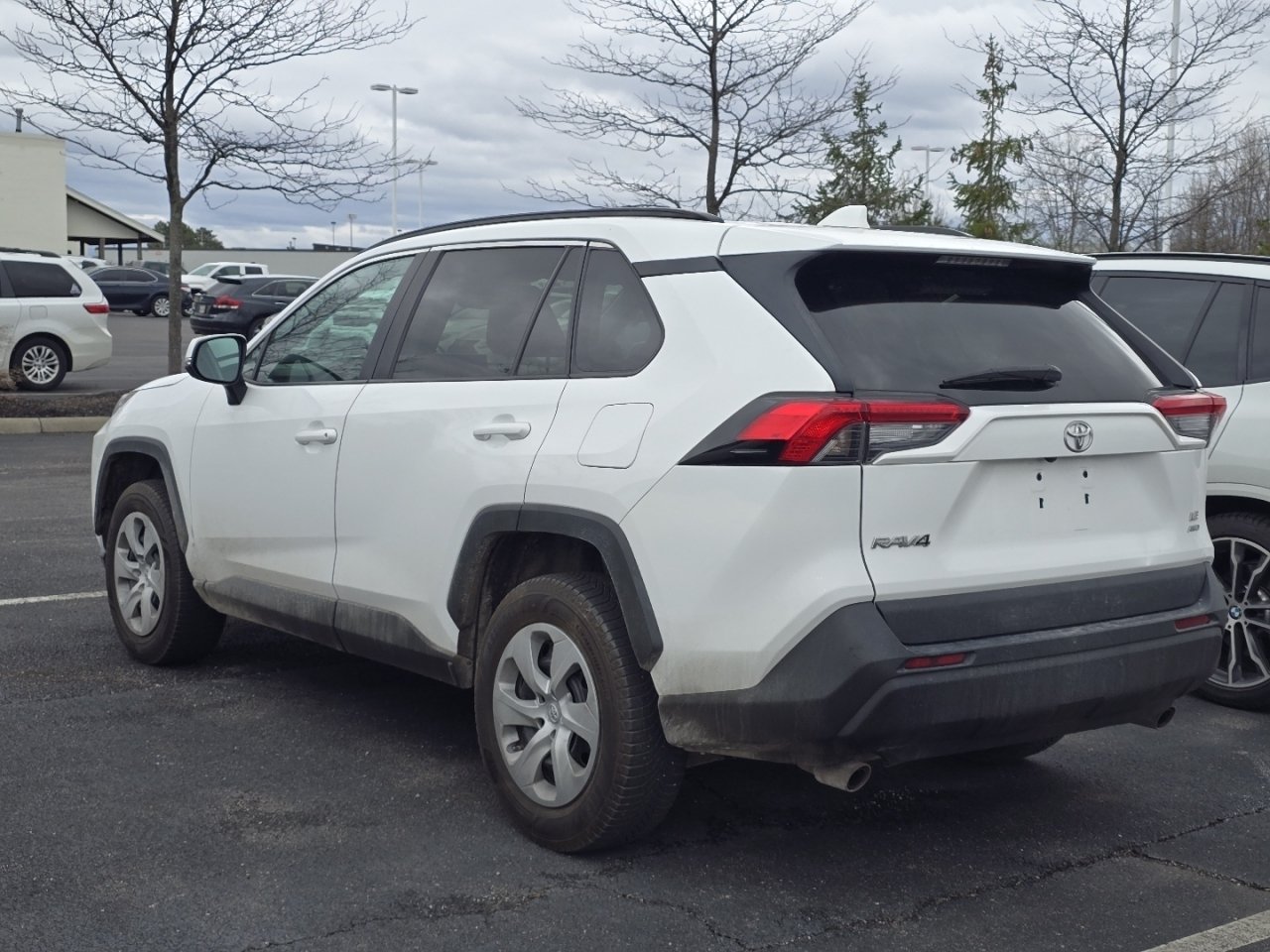 Certified 2021 Toyota RAV4 LE AWD/4WD image 5