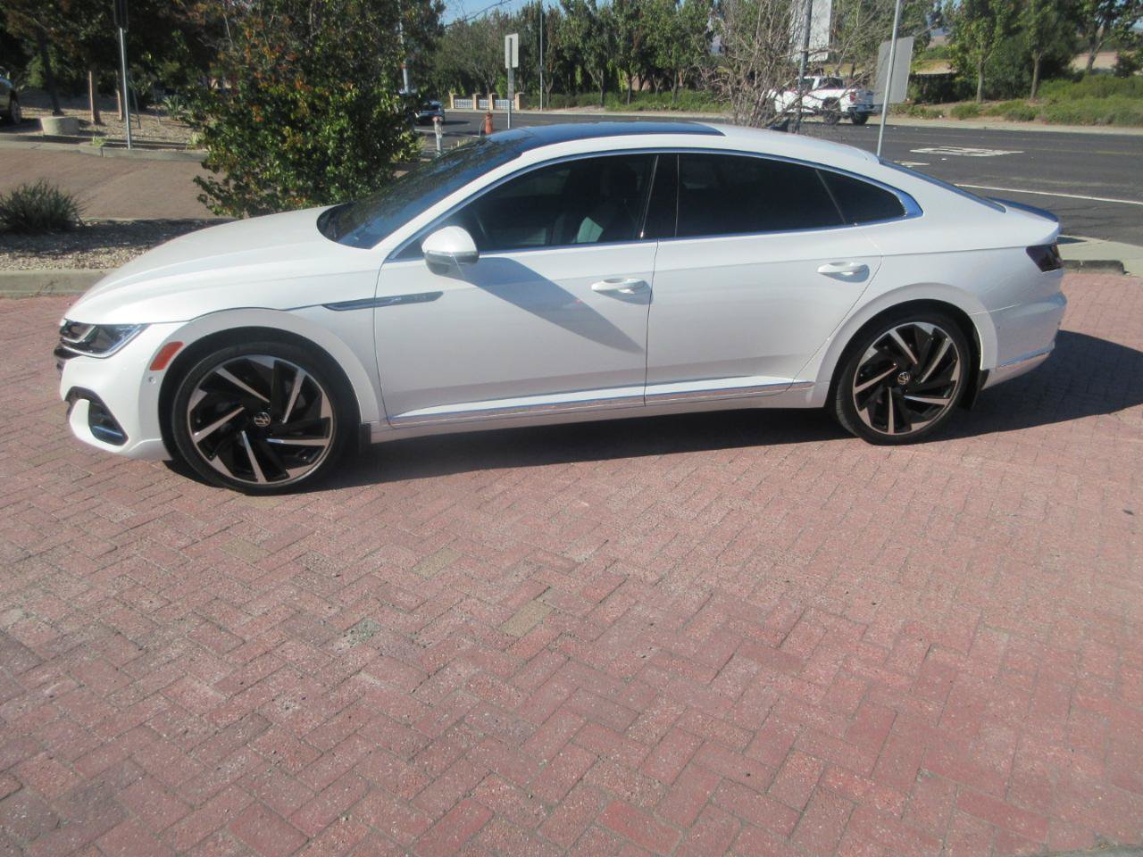 Used 2023 Volkswagen Arteon SEL Premium AWD/4WD image 5