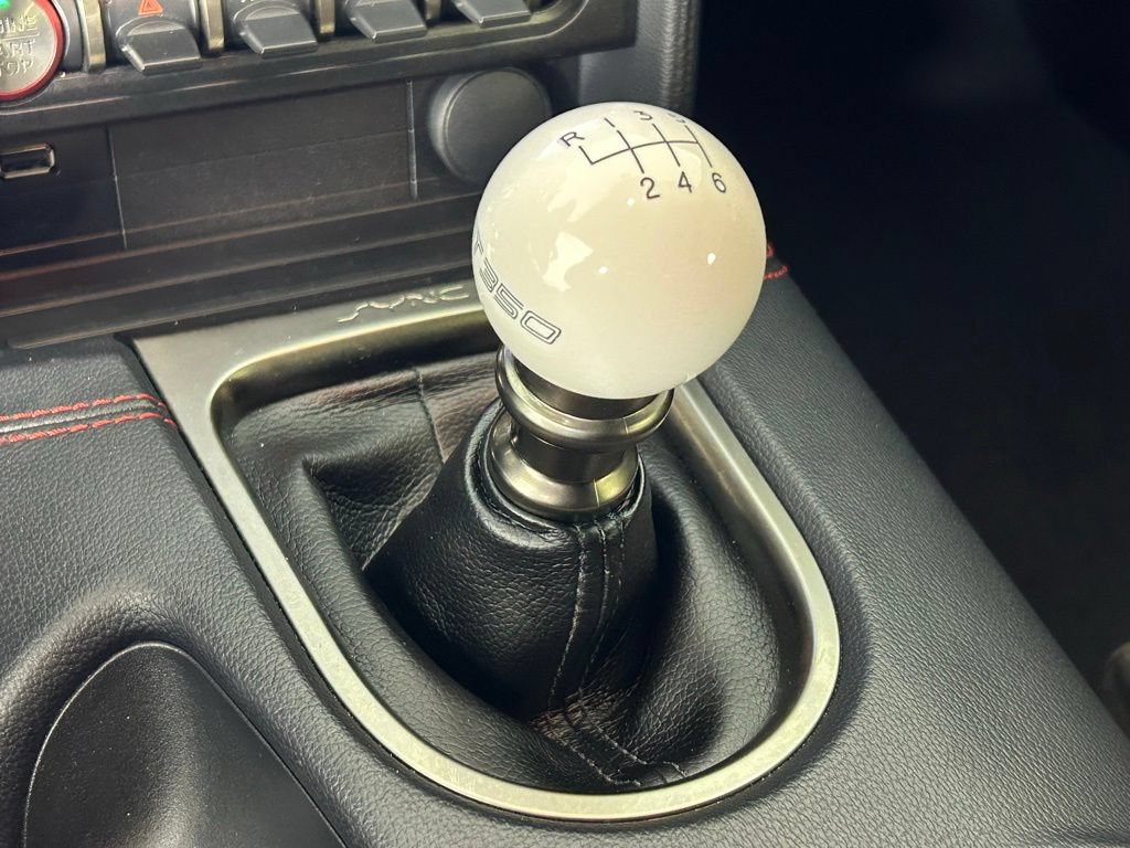 Used 2019 Ford Mustang Shelby GT350R w/ GT350R Equipment Group 920A RWD image 22