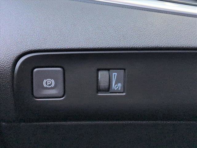 Used 2023 Buick Enclave Essence FWD image 18