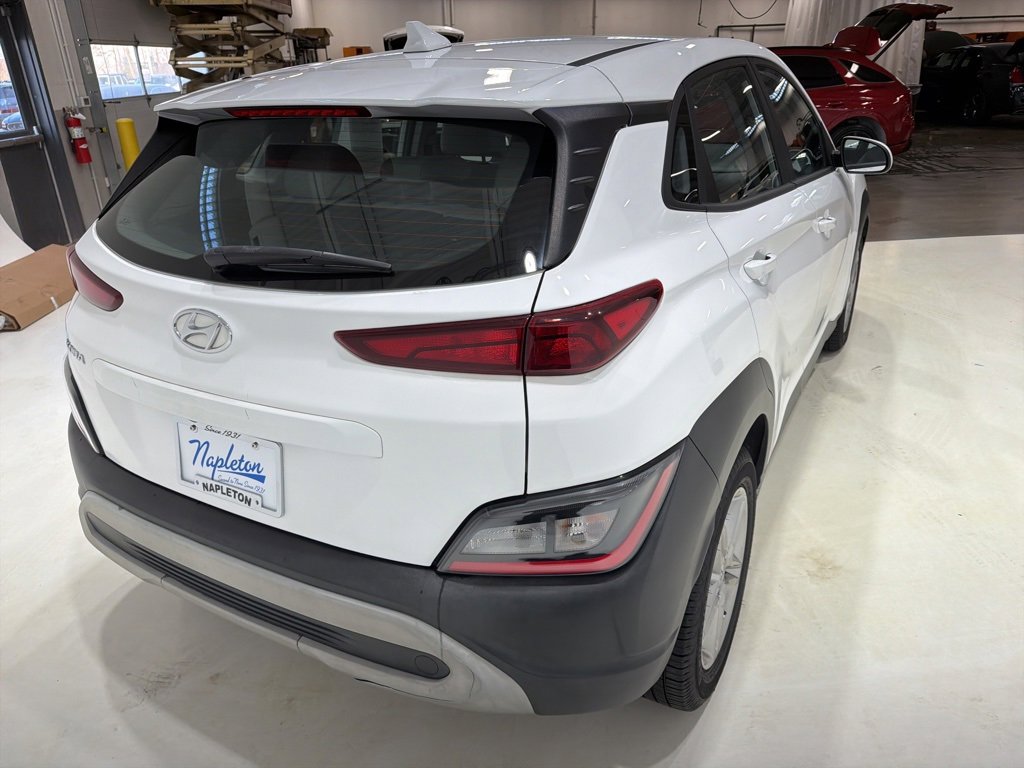 Used 2022 Hyundai Kona SE image 8