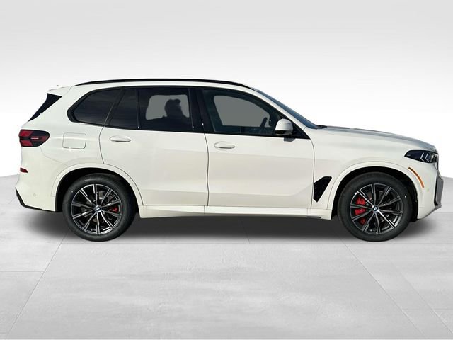 New 2026 BMW X5 xDrive40i w/ M Sport Package AWD/4WD image 2