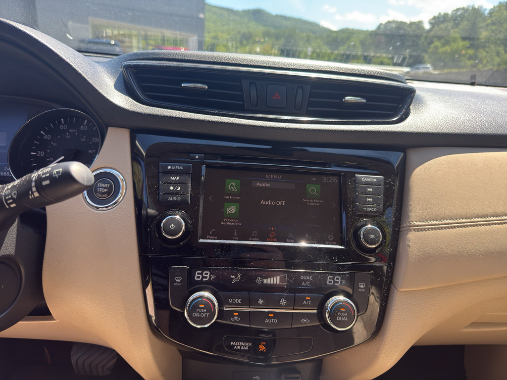 Used 2020 Nissan Rogue SL w/ Premium Package AWD/4WD image 14