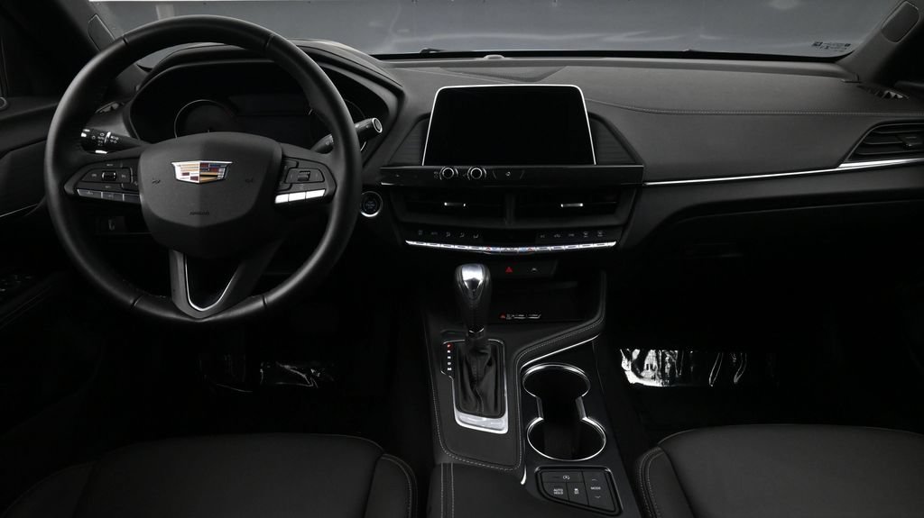 Certified 2023 Cadillac CT4 Luxury RWD image 4